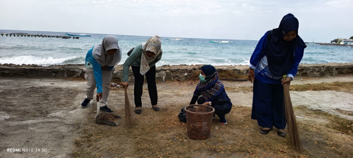 Semangat Gotong Royong Warnai Kerja Bakti Pemkab Majene